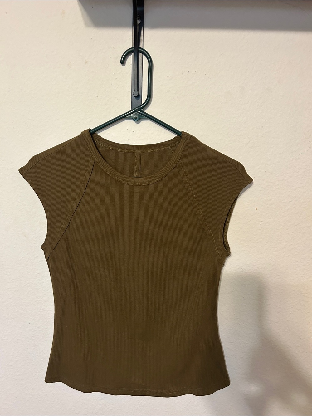 Women’s Olive Brown Cap Sleeve Ribbed Top